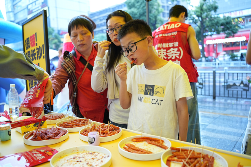 零食很忙快被玩坏了