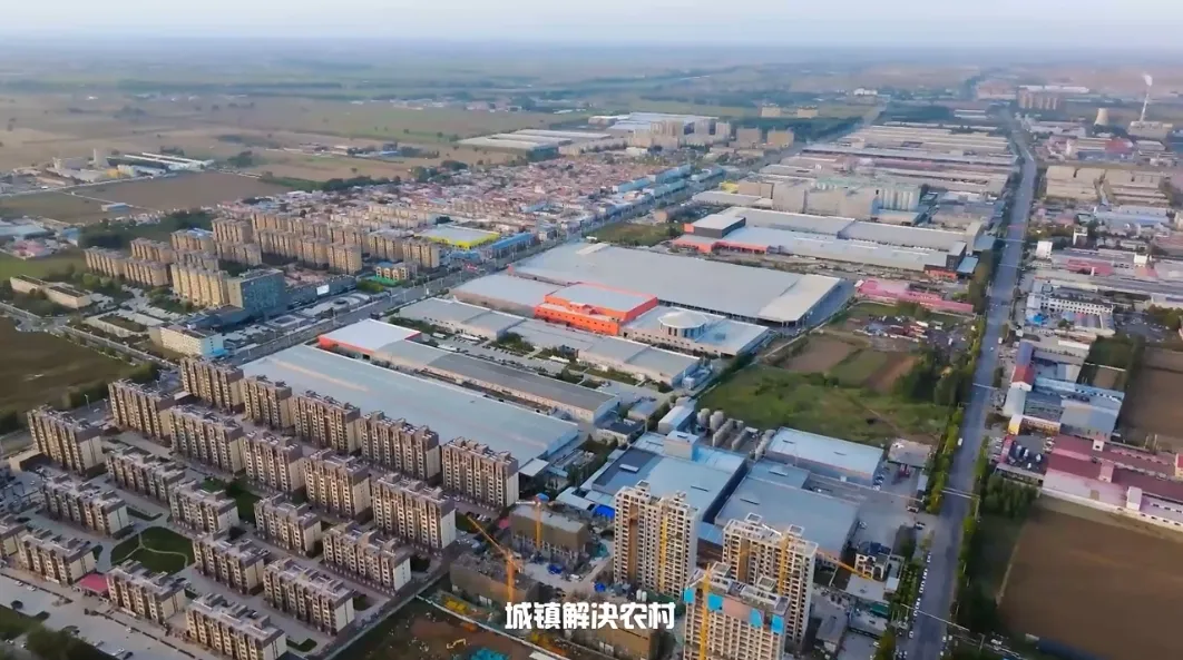 三十年增长一万倍：一个企业的狂飙与一座县城的逆袭