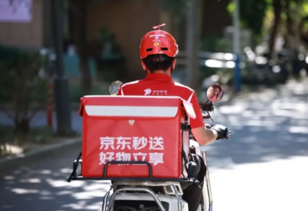 刘强东放话:不打口水仗,京东外卖永不赚超5%
