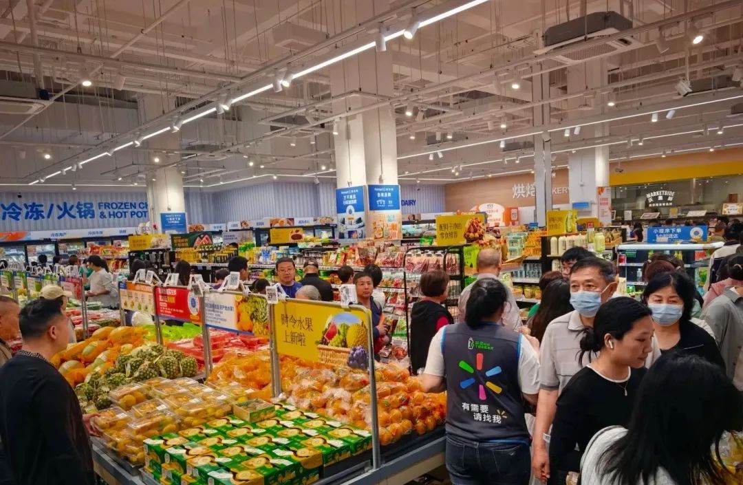 食业头条5月「红灰榜」| 拼多多、今麦郎、三只松鼠、周黑鸭、胖东来、果子熟了、人人乐、娃哈哈……上榜!