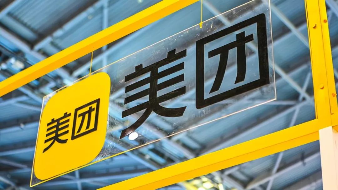 食业周报|胖东来2025上半年销售超117亿、钟睒睒入股if椰子水,正式上市……
