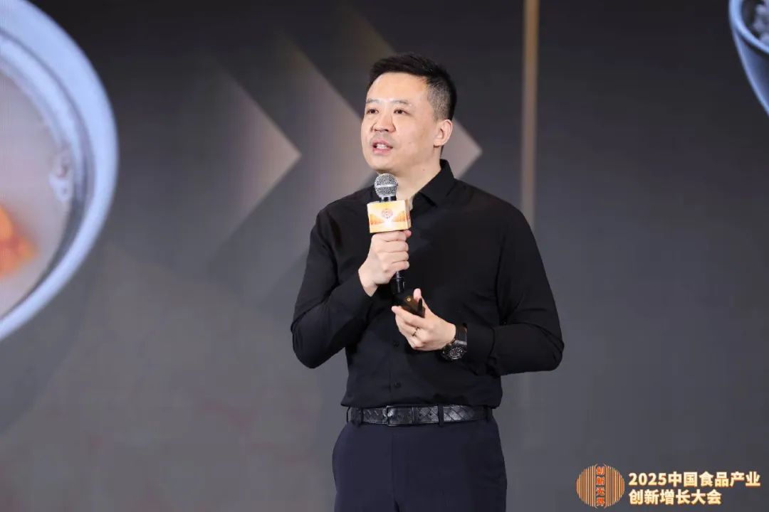 企业成功之道：以差异化领航，用AI加速