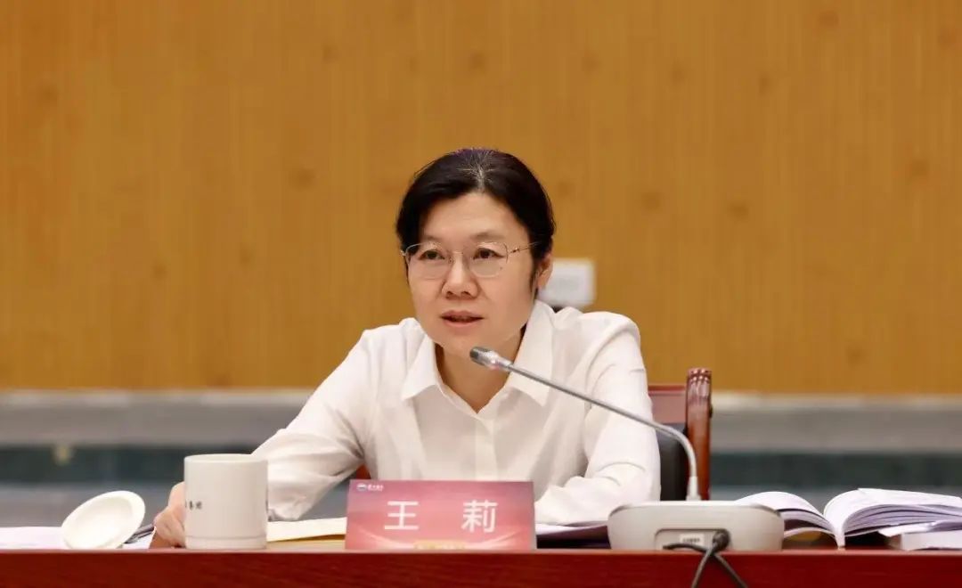 圆满完成上半年经营任务，茅台酱香酒锚定“护卫舰”新航程