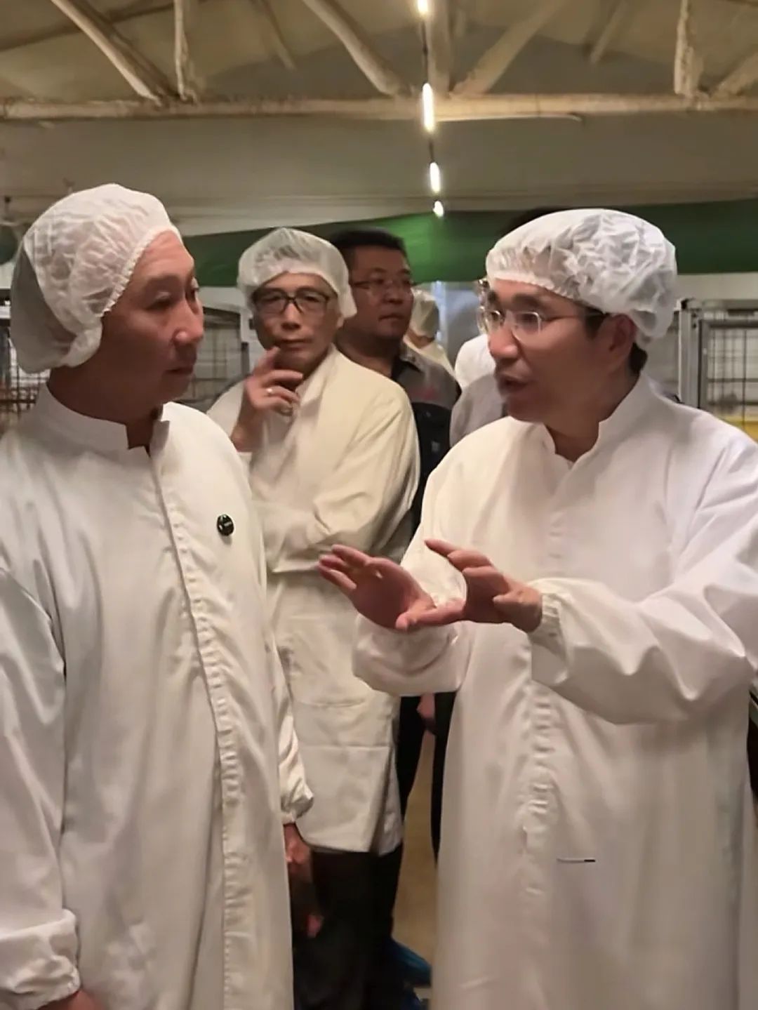 深度践行“心”质生产力,周黑鸭重塑卤味行业新生态