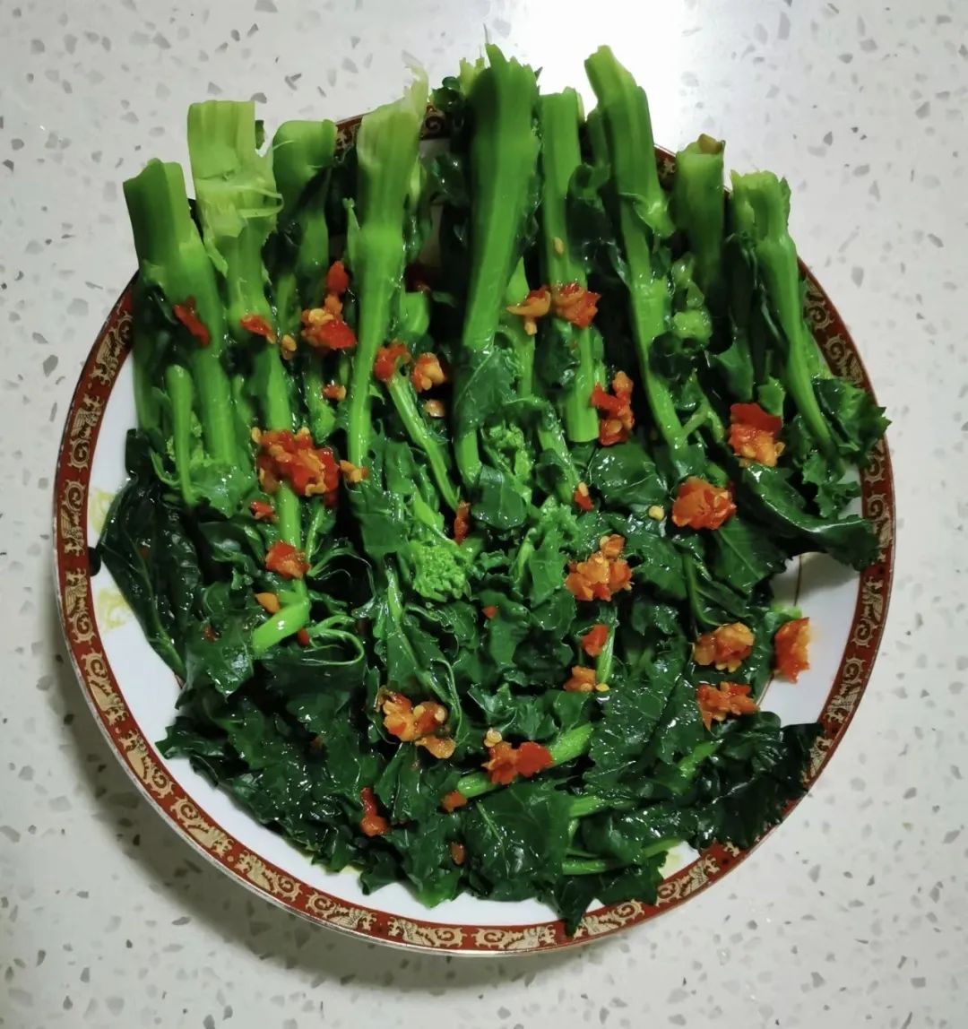 养生热潮下，年轻人为何爱上板蓝根青菜水饺？