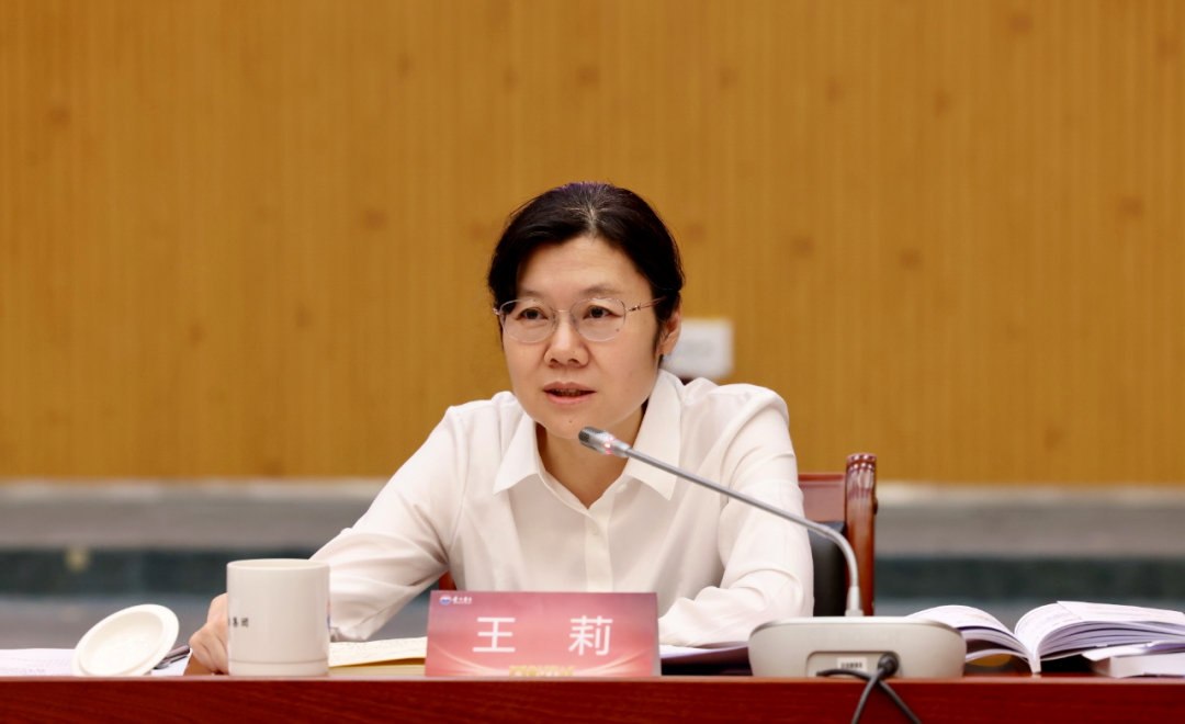 茅台酱香酒多维政策赋能市场，厂商命运共同体迎战新周期