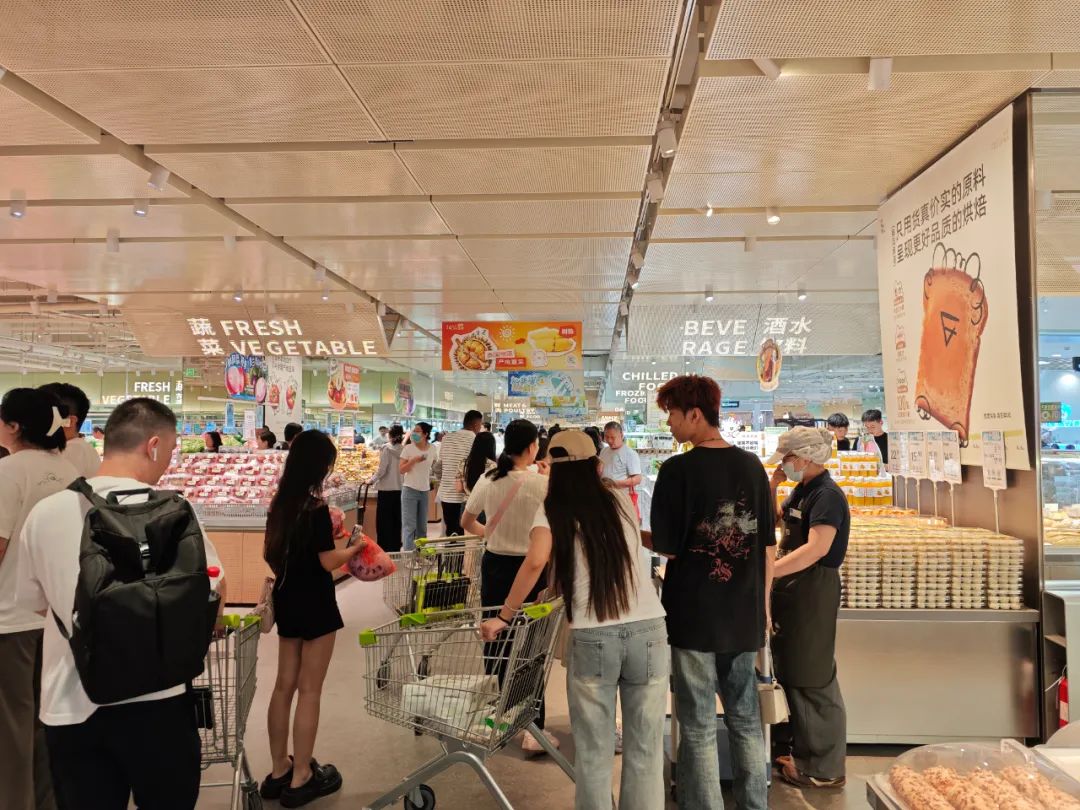 实探鲜风生活!零售黑马火出圈,关键在这三大“杀手锏”