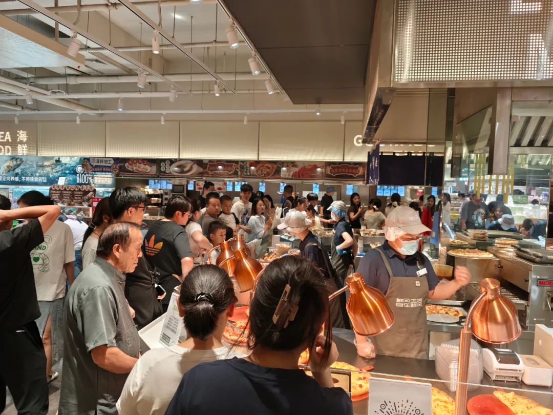 实探鲜风生活!零售黑马火出圈,关键在这三大“杀手锏”