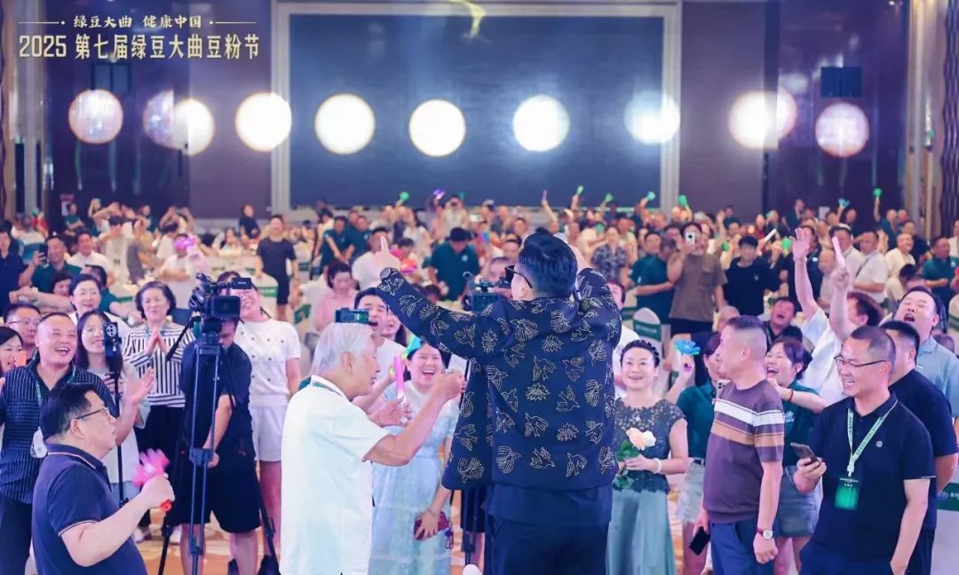 6年洞藏、六百豆粉相聚,绿豆大曲双轮驱动未来"