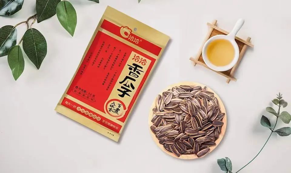 食业周报丨万辰集团拟赴港上市、京东折扣超市首店开业、人民日报专访于东来…