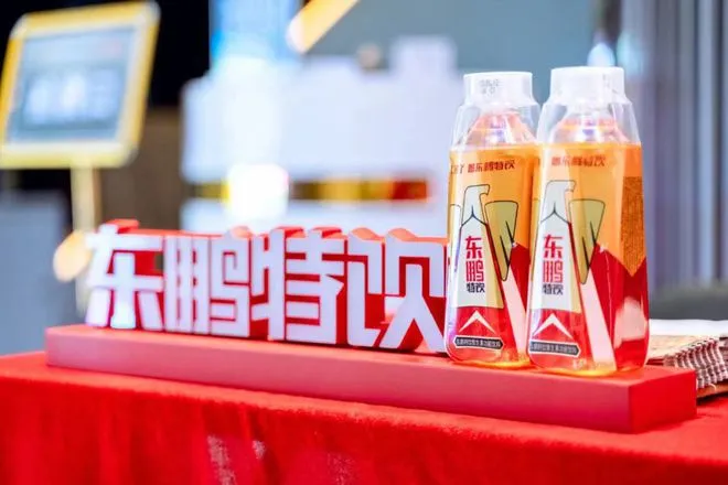 忽然一周 | 胖东来、养乐多公布最新业绩，ST联合30亿收购江西水王润田获批，康师傅、沃尔玛、果子熟了推新……