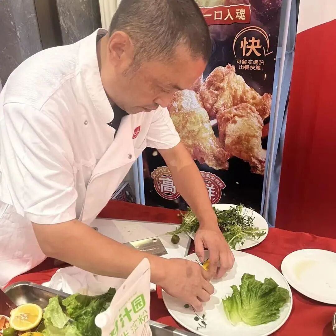 00余位金牌名厨走进大成，原创50款“大师宴席菜”，展开一场味觉盛宴！"