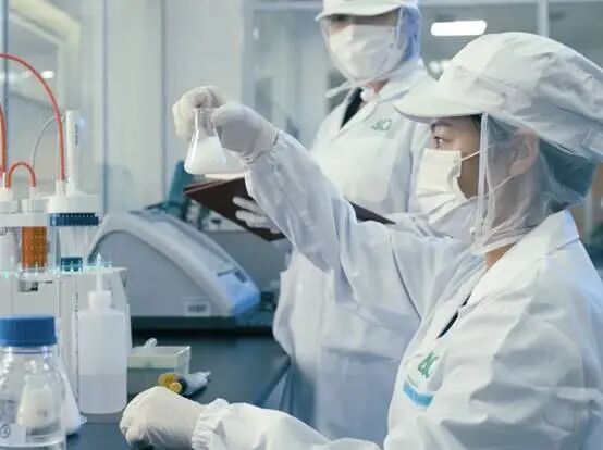哪两家乳企获得了第五届中国质量奖提名奖?妙可蓝多未来三年的“头号工程”是什么?这家企业加码母婴赛道……