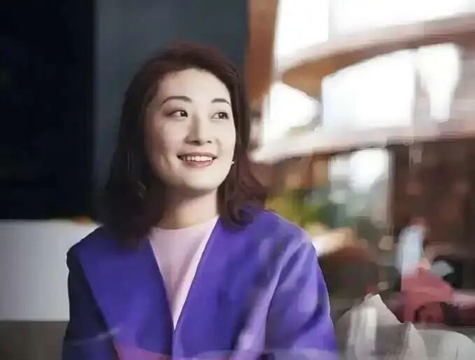 食业周报丨东鹏饮料二次递表港交所、奥乐齐中国换帅、宗馥莉辞任娃哈哈董事长…