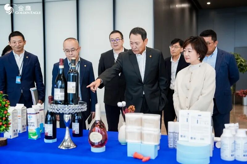 「美团快乐猴」北京首店今日开业,奥乐齐&金鹰合作南京4店同开,硬折扣进入“效率战”新阶段