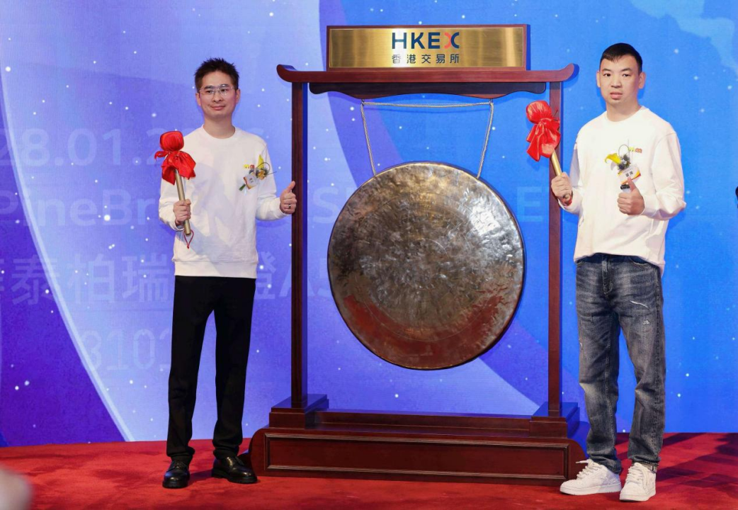 千亿市值,万家生计:9552个加盟商的“鸣鸣”之路