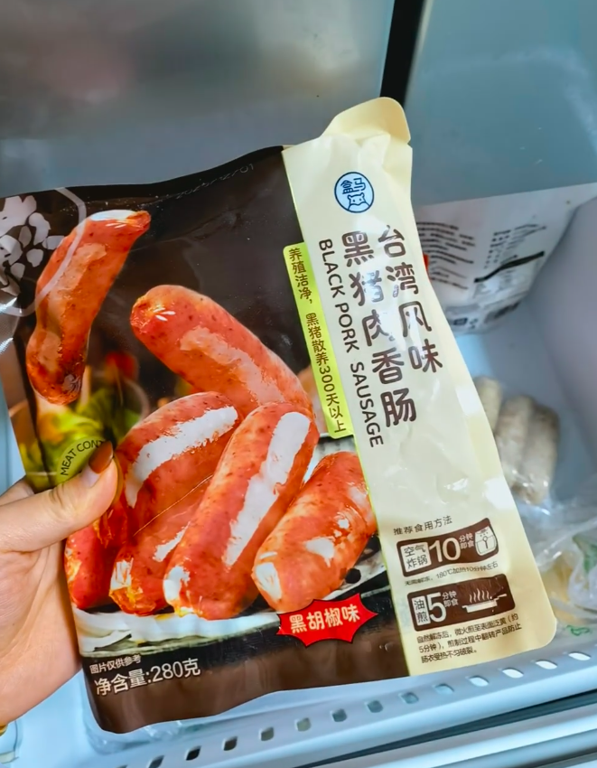 我们拆解了50款商超烤肠爆品，发现了“盒马们”的选品秘密……