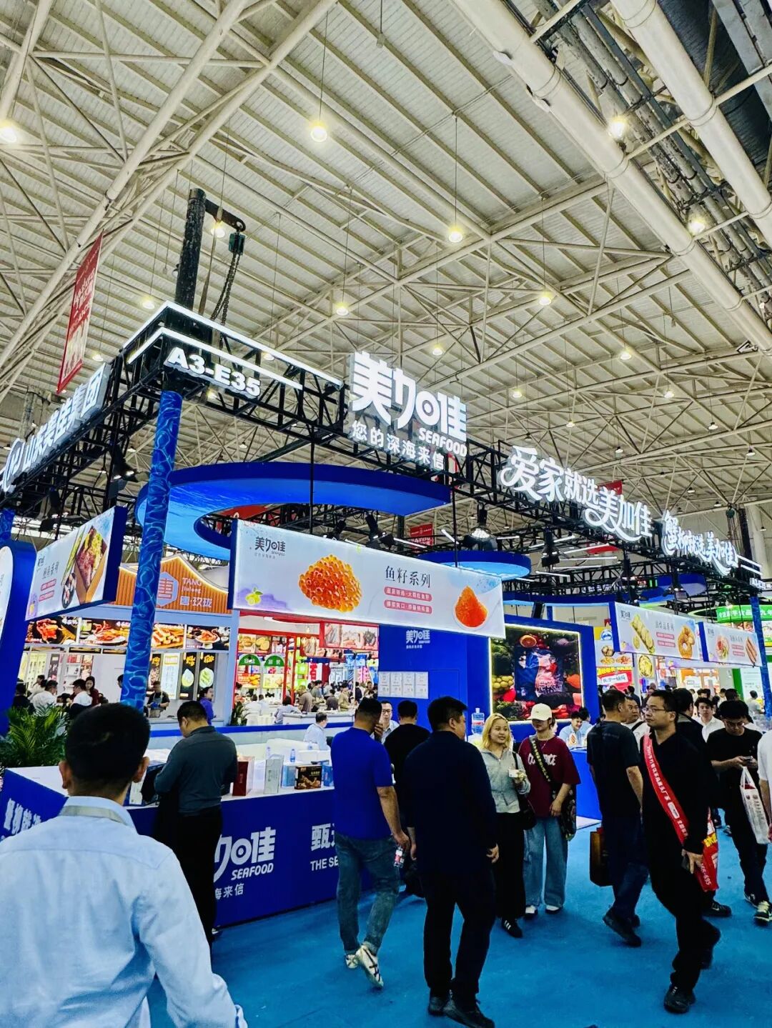 把大海的“爆珠”装进碗里，美加佳三文鱼籽，您的第一口深海奢侈