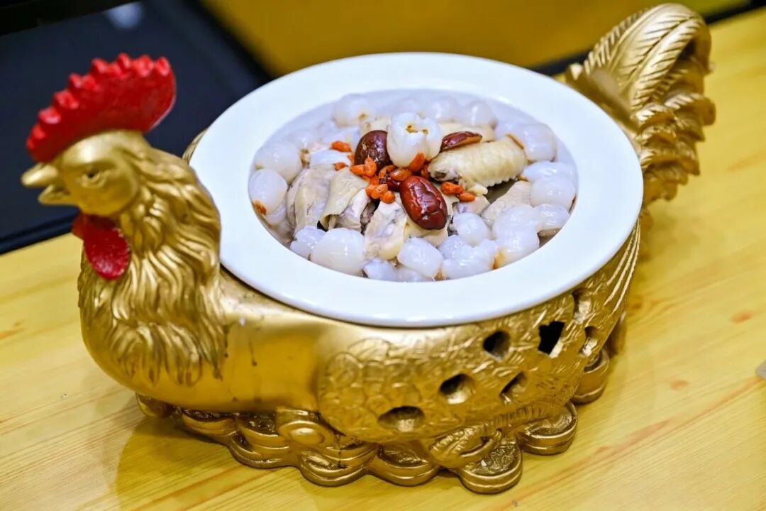 官宣启动!百位营养师科普代言,让中华土鸡价值被“科学翻译”