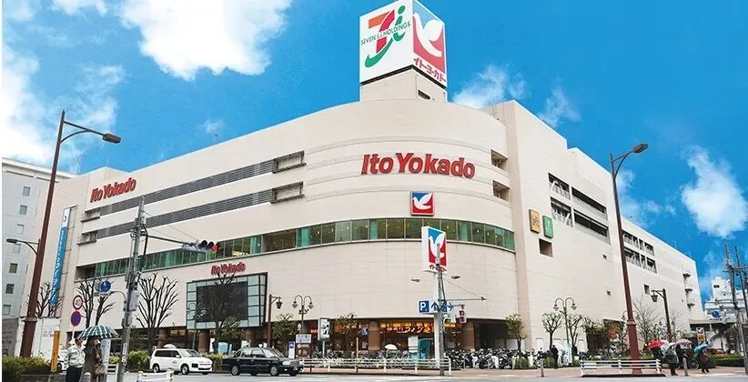 开了8万家便利店,日本“零售之神”离世
