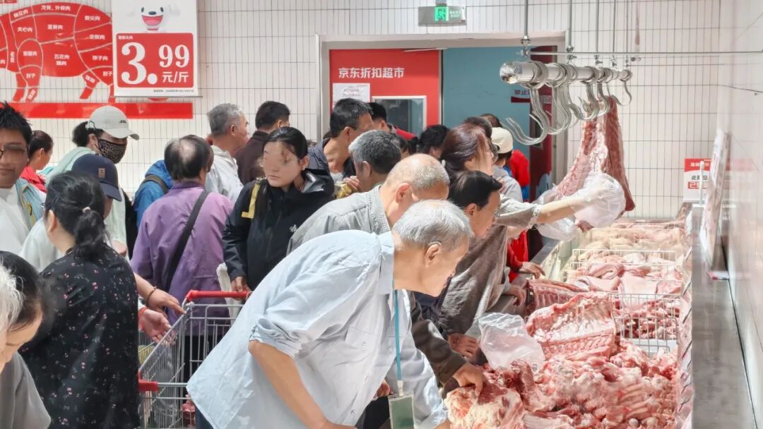 一件也是批发价！3.99元/斤的猪肉，在砸谁的饭碗？