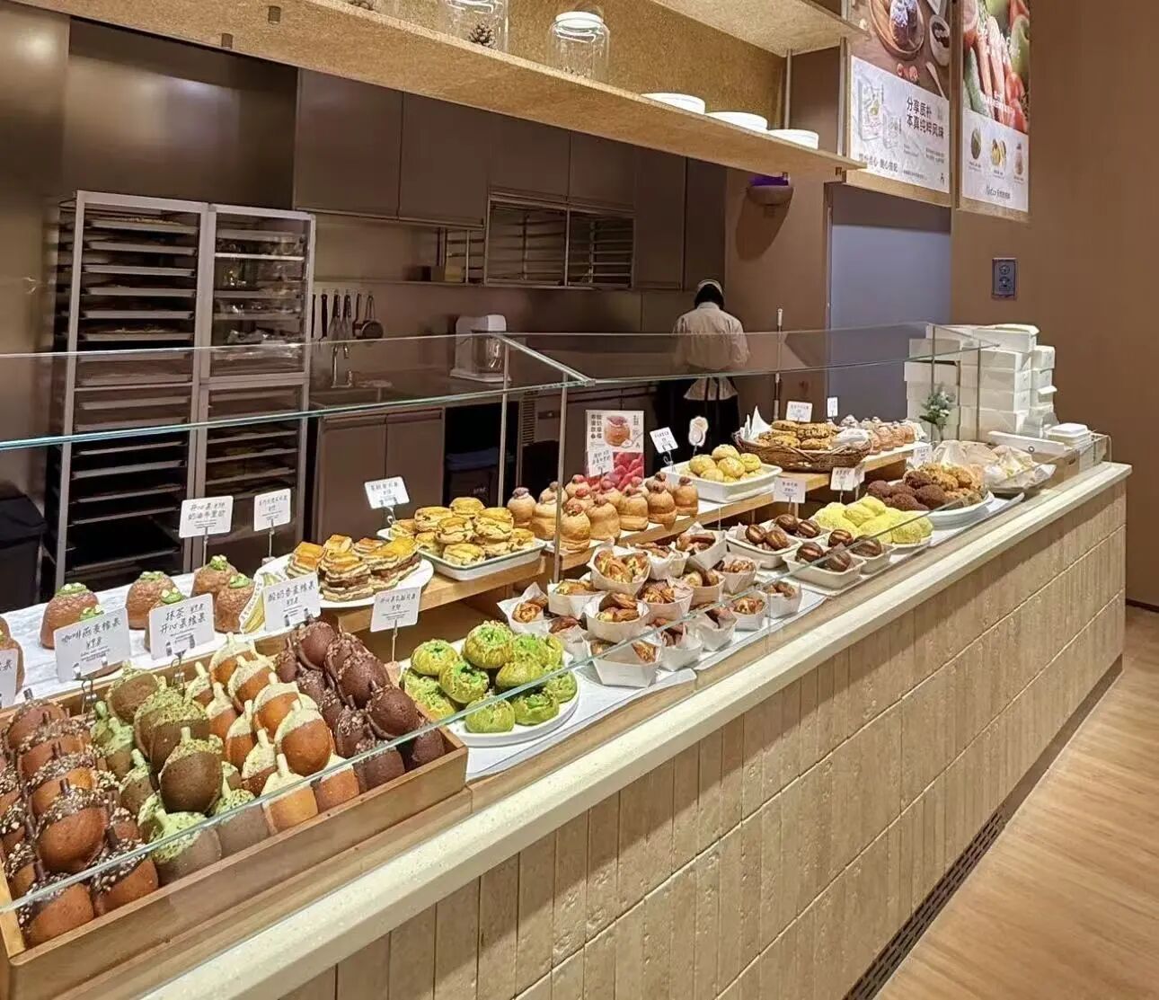从街边炒货店到商圈“排队王”,一栗nutco做对了什么?
