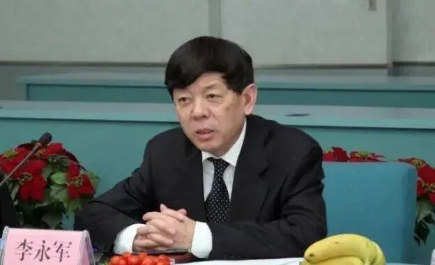 豪掷10亿,“果冻大王”不再沉默