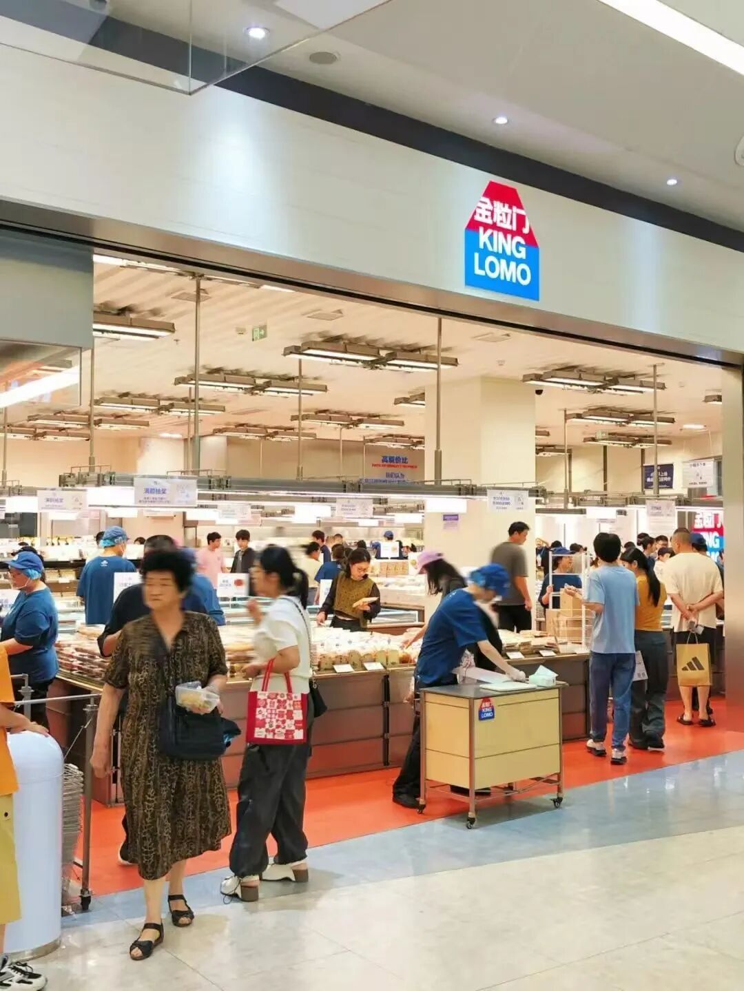 食业周报丨旺旺年营收244亿、金粒门武汉五店齐开、蜜雪冰城自建鲜啤工厂……