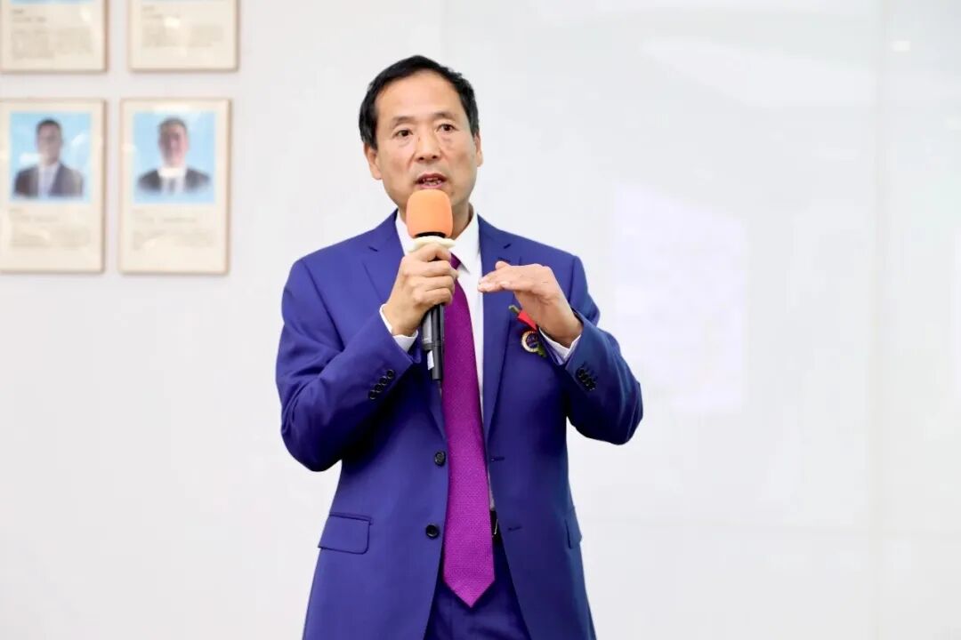 洛阳老师租了台雪糕机，40年做成国民品牌