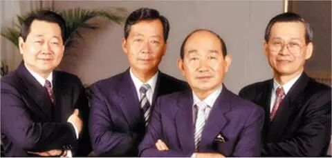 年入8000亿,0001号牌照背后的顶级豪门
