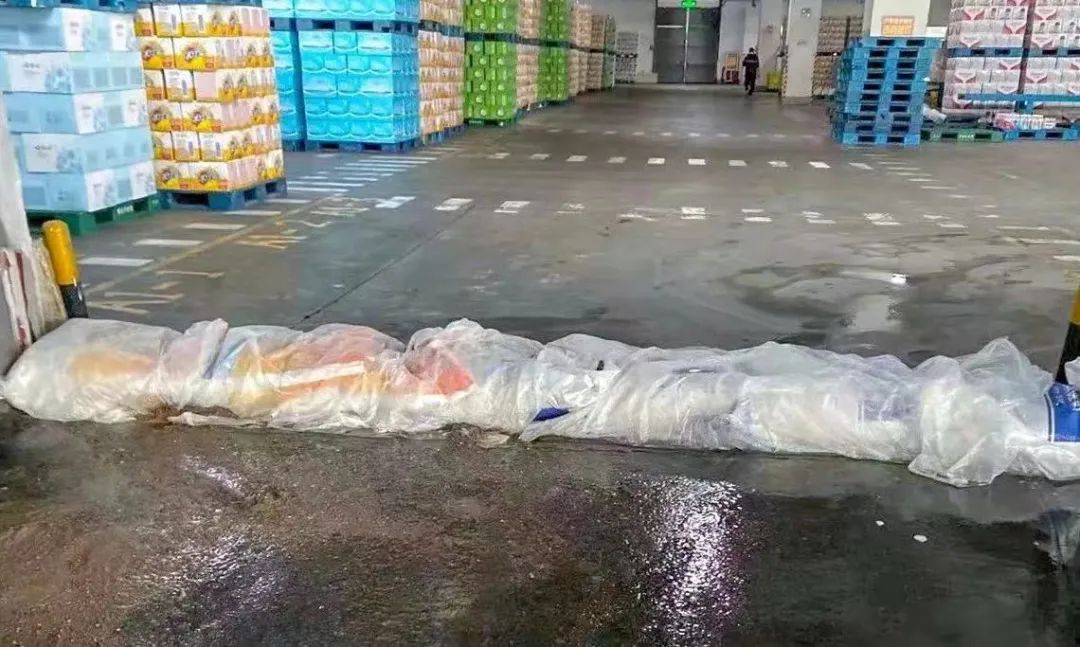 康师傅郑州多个仓库被冲毁,经销商一定要挺住!