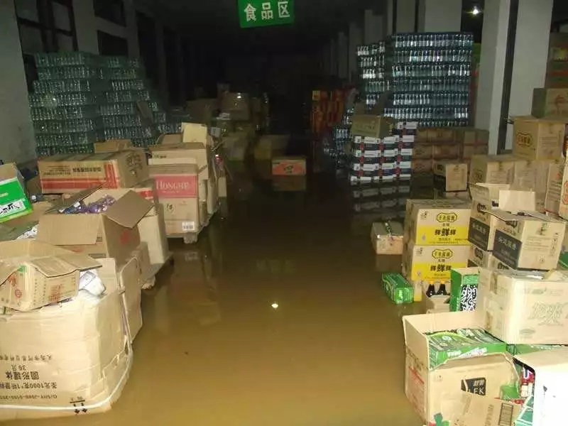 康师傅郑州多个仓库被冲毁,经销商一定要挺住!