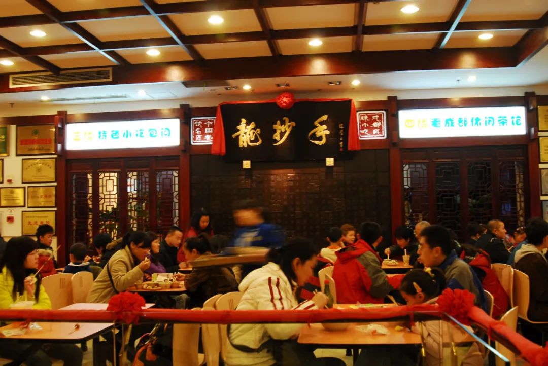 十四亿中国人吃出万亿市场，早餐赛道为什么跑不出一个全国巨头？