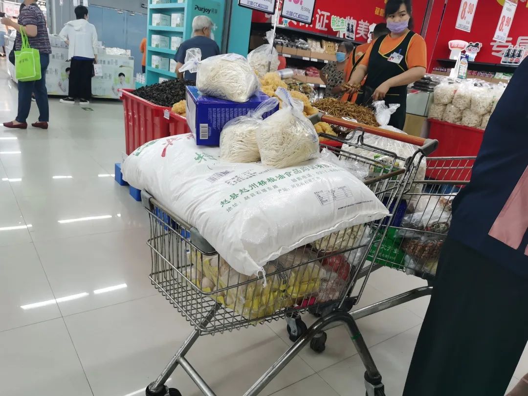 坐不住了!又一巨头入局仓储超市,全国首店与永辉仓储同日开业!