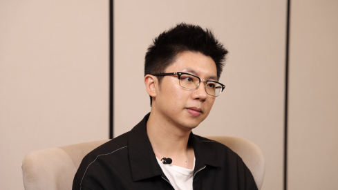 新品牌背后的C位们——谈爆品背后的经营密码