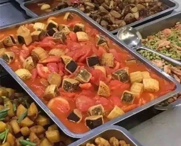 中秋节那些“过剩”的月饼,最后都去哪了?
