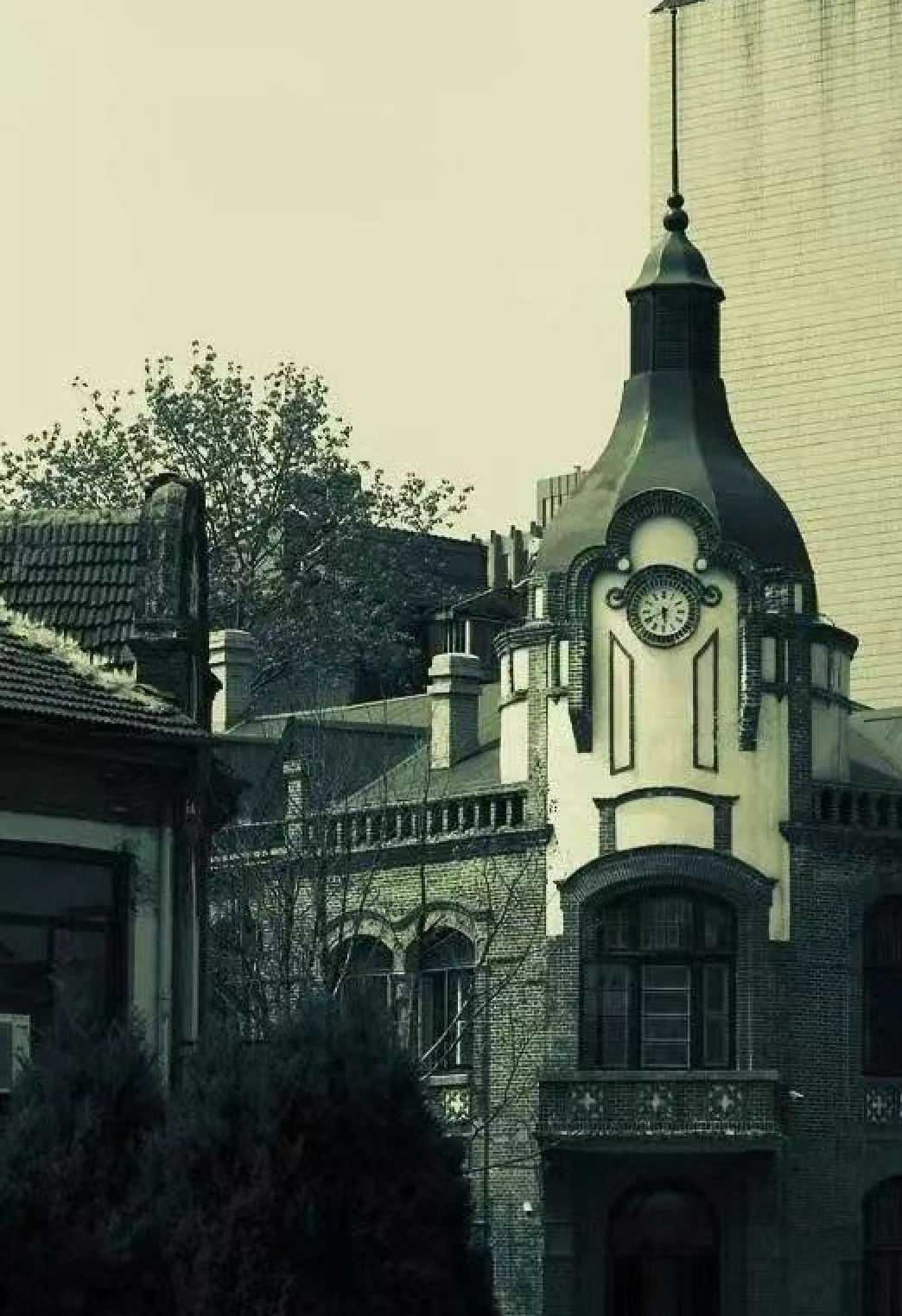 可雅30年老酒开桶，以“工业+旅游”模式讲好产品故事