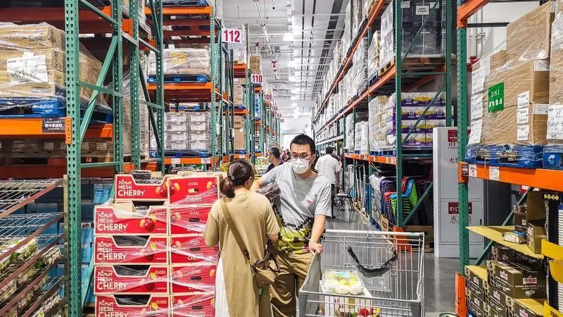 山姆紧贴盒马，会员制超市迎来“三国杀”