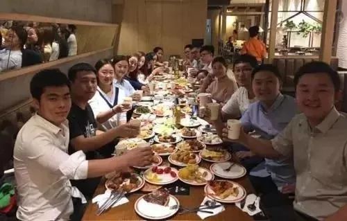 酒桌上如果需要中途离席，应该注意什么？