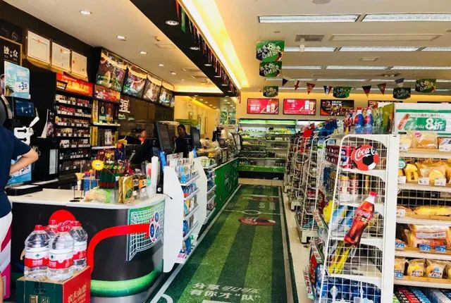 都是卖货，超市不断闭店，便利店遍地开花？