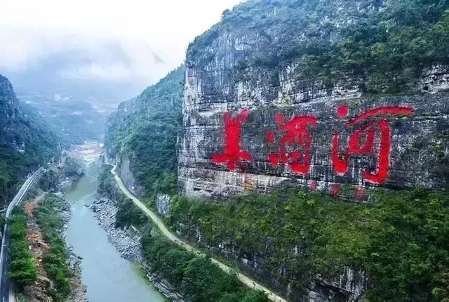 酱香酒是个什么香？这一次给你说透