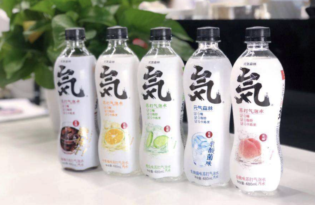 功能性、气泡水、植物奶……2022水饮市场“水涨船高”