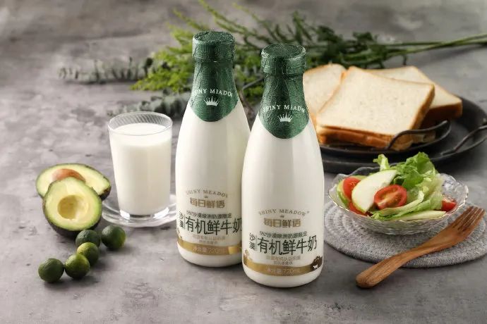 ​专访每日鲜语品牌传播部总监李鑫楠：每日鲜语“鲜能力”，成就“各项全优”标杆品牌