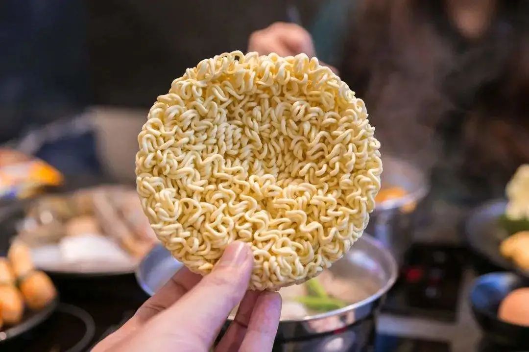 方便面行业的大单品“老坛酸菜面”,市场要“凉”了吗?