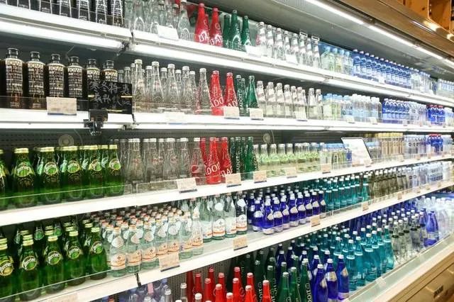 怡宝首次发力高端矿泉水，定价12.5元要抢依云生意？