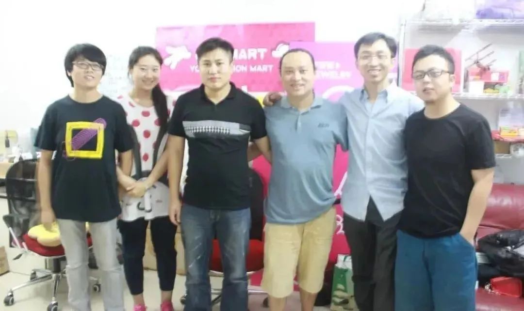 35岁，身家200亿：二本毕业，白手起家，他凭什么？