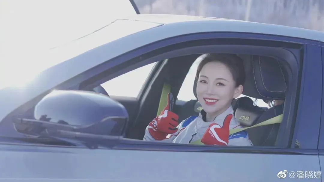 接手千亿家产,40岁娃哈哈千金被催婚,连“王思聪”都扯上了