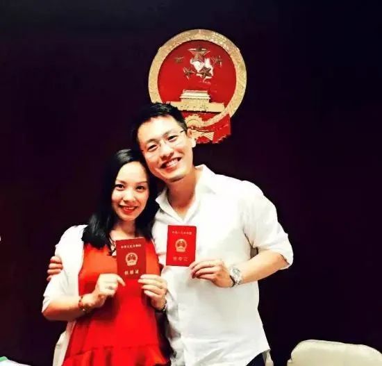 接手千亿家产,40岁娃哈哈千金被催婚,连“王思聪”都扯上了