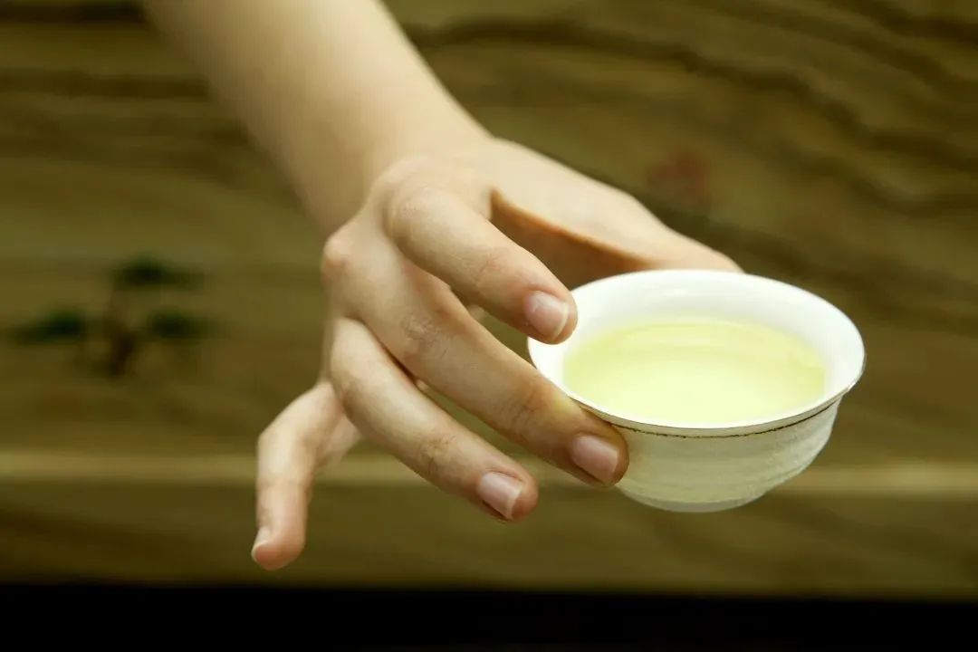 国际茶日:新锐三江茶,在茶产业的红海乘风破浪