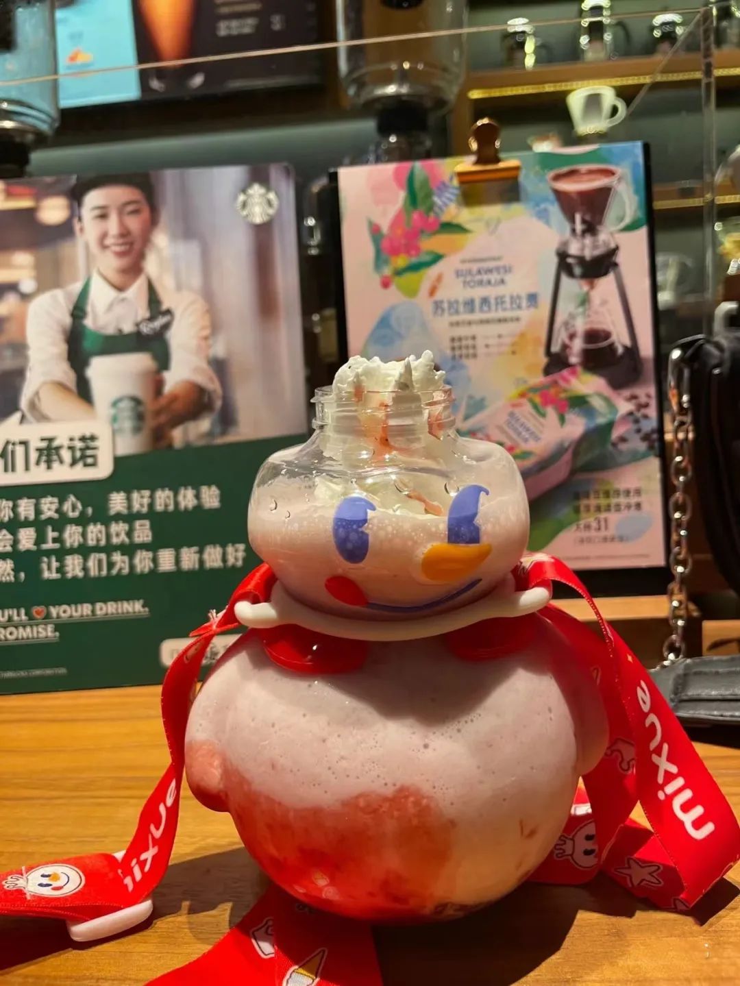 月销量60000+，蜜雪冰城靠它又火了，不是奶茶和咖啡